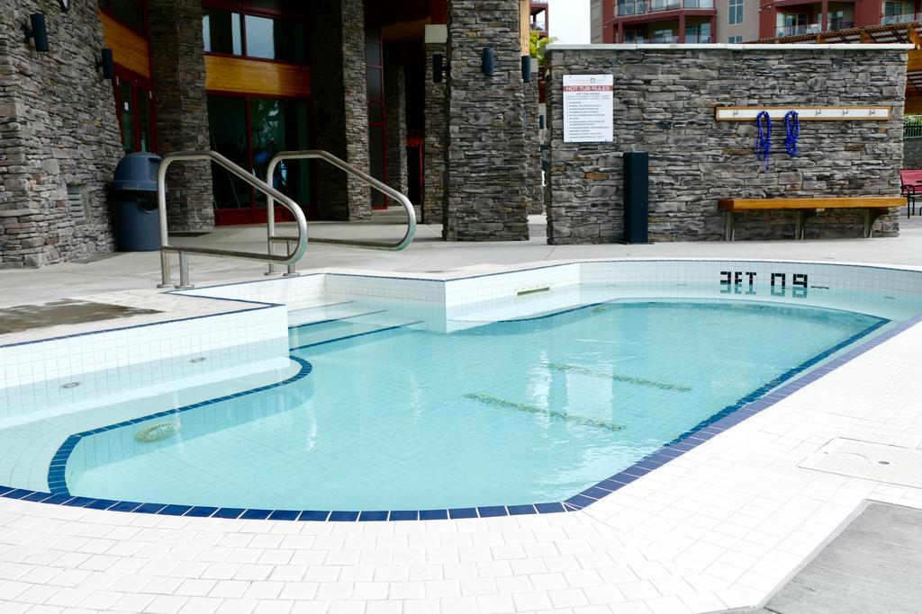 Copper Oasis Lägenhet West Kelowna Exteriör bild